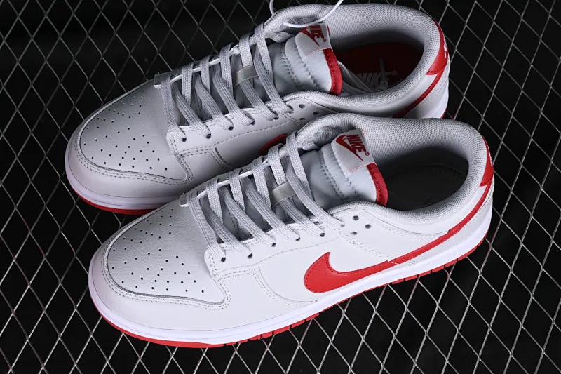 All Categories Nk SB Dunk Series Nk SB Dunk Low Low-top sneakers Cost-effective version Nk Dunk Low "Vast Grey/Varsity Red" Gray and red Bugs Bunny SB low-top sports and leisure sneakers FJ0832-011